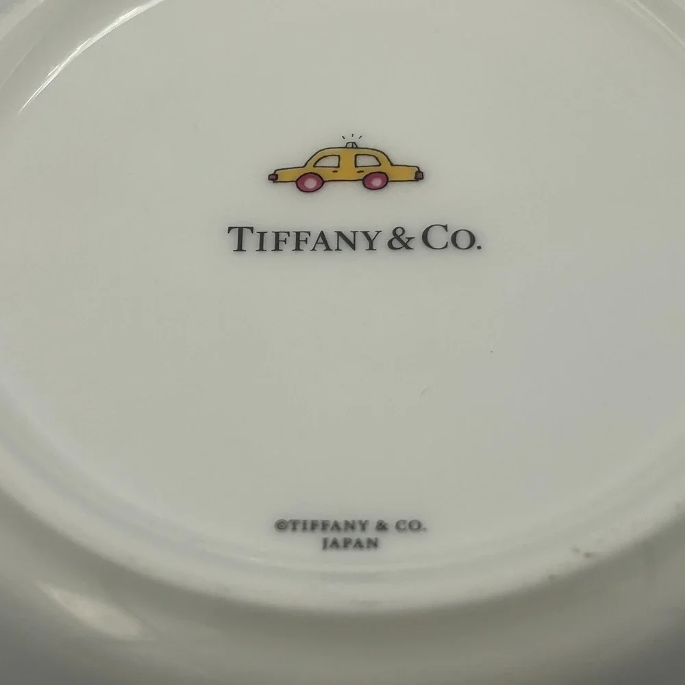 Tiffany & Co Round Trinket Box 5th‎ Avenue Central Park New York NYC Landmarks